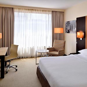 Tradition Queen Room